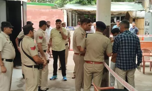 Haryana : भिवानी कोर्ट में गोलीबारी में 1 घायल Haryana : भिवानी कोर्ट में गोलीबारी में 1 घायल
