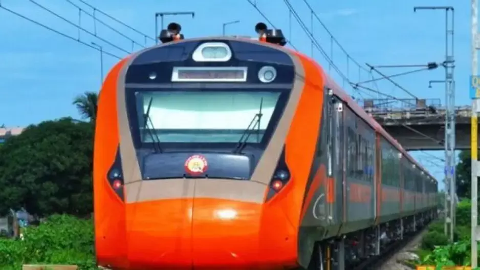 वंदे भारत एक्सप्रेस 20 डिब्बों के साथ: जानें खास बातें वंदे भारत एक्सप्रेस 20 डिब्बों के साथ: जानें खास बातें