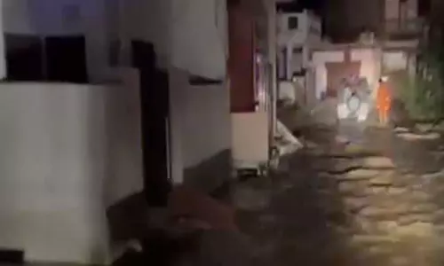 Ajmer में बोराज बांध टूटा, सड़कों पर पानी भरा, लोगों को बचाया गया