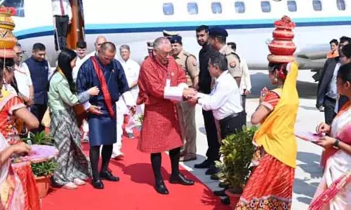 भूटान के प्रधानमंत्री शेरिंग तोबगे अयोध्या पहुंचे, राम मंदिर का दर्शन करेंगे