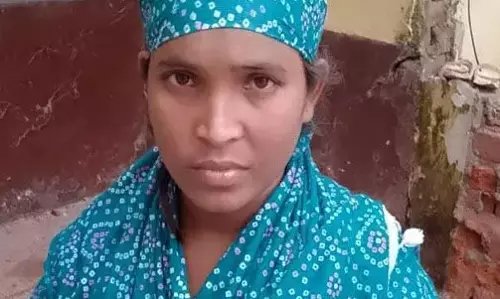 सेक्स स्कैंडल गिरोह में शामिल युवती गिरफ्तार, करती थी ब्लैकमेल सेक्स स्कैंडल गिरोह में शामिल युवती गिरफ्तार, करती थी ब्लैकमेल