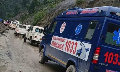 Mandi, कुल्लू जिला प्रशासन ने चमत्कारिक बचाव कार्य किया Mandi, कुल्लू जिला प्रशासन ने चमत्कारिक बचाव कार्य किया