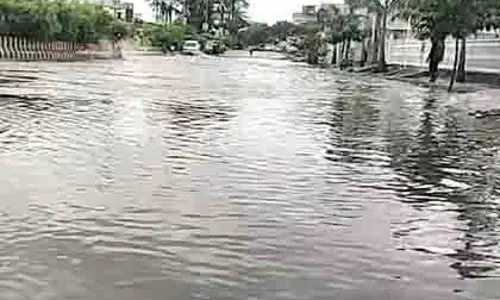 Ajmer: बोराज बांध टूटने के बाद लोगों का गुस्सा फूटा, मुआवजे की मांग