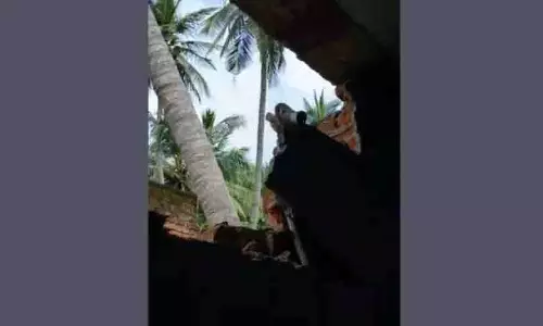 Odisha: गंजम में गैस सिलेंडर फटने से एक युवक गंभीर रूप से घायल Odisha: गंजम में गैस सिलेंडर फटने से एक युवक गंभीर रूप से घायल