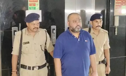2200 करोड़ सट्टा कांड का मुख्य आरोपी दुबई से गिरफ्तार, एयरपोर्ट पर हिरासत में लिया गया