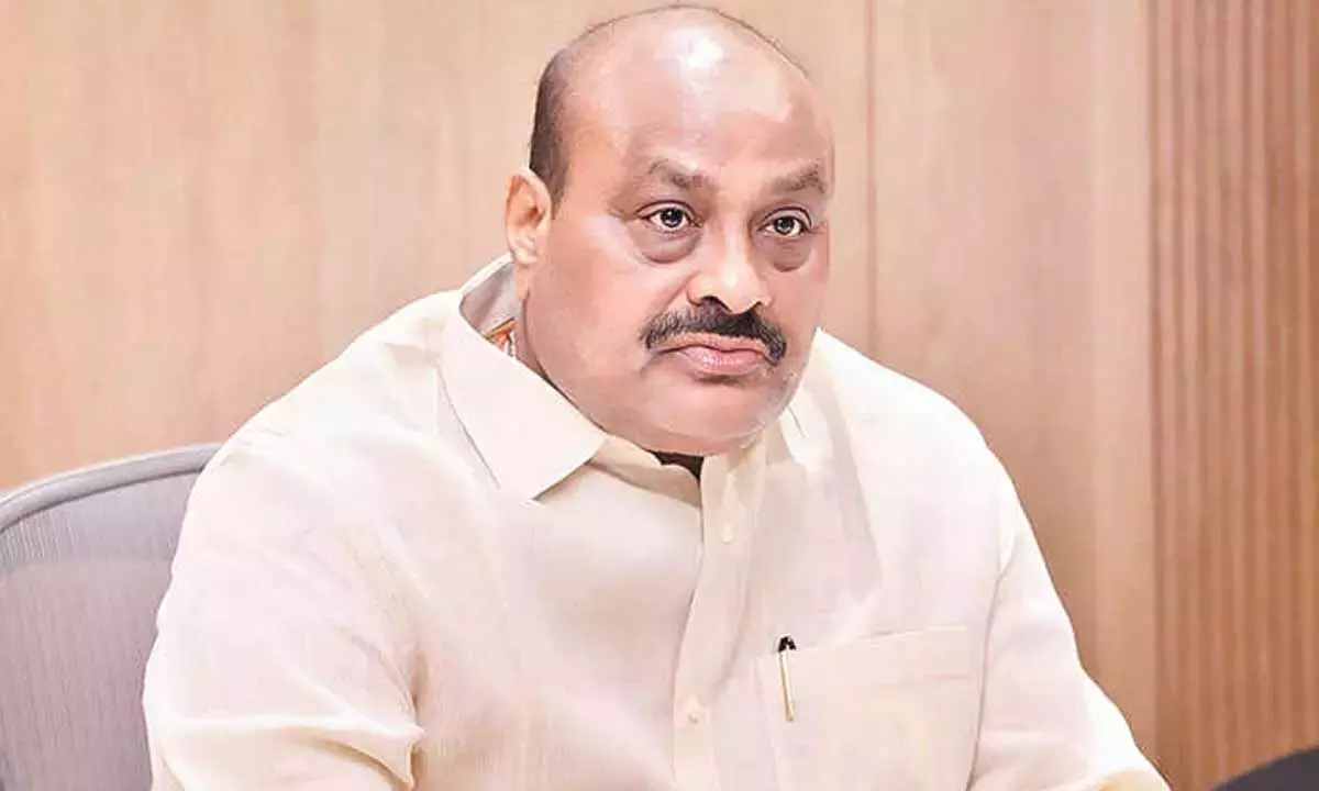 Andhra: यूरिया की आपूर्ति और वितरण पारदर्शी है: अचन्ना Andhra: यूरिया की आपूर्ति और वितरण पारदर्शी है: अचन्ना