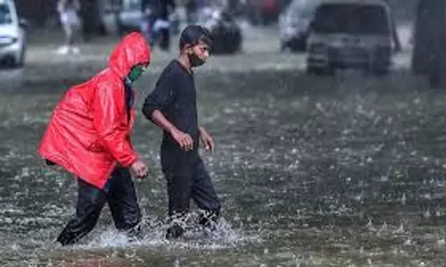 बंगाल की खाड़ी के ऊपर कम दबाव का क्षेत्र Kerala में 10 सितंबर तक भारी बारिश की संभावना बंगाल की खाड़ी के ऊपर कम दबाव का क्षेत्र Kerala में 10 सितंबर तक भारी बारिश की संभावना
