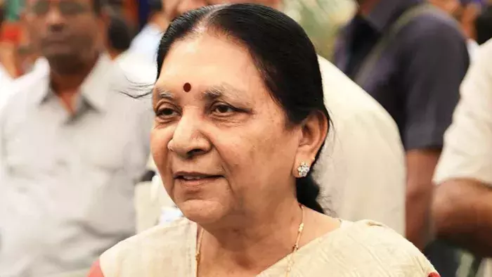 Lucknow: आनंदीबेन पटेल ने उच्च रैंकिंग वाले विश्वविद्यालयों का किया अभिनंदन Lucknow: आनंदीबेन पटेल ने उच्च रैंकिंग वाले विश्वविद्यालयों का किया अभिनंदन