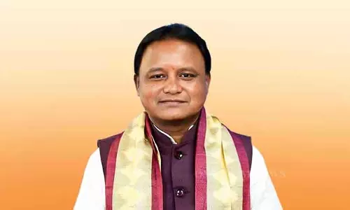 Odisha CM और राज्यपाल ने शिक्षक दिवस पर डॉ. राधाकृष्णन को श्रद्धांजलि दी Odisha CM और राज्यपाल ने शिक्षक दिवस पर डॉ. राधाकृष्णन को श्रद्धांजलि दी