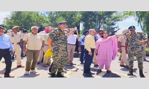 केंद्रीय टीम ने फिरोजपुर के बाढ़ प्रभावित इलाके का दौरा किया केंद्रीय टीम ने फिरोजपुर के बाढ़ प्रभावित इलाके का दौरा किया