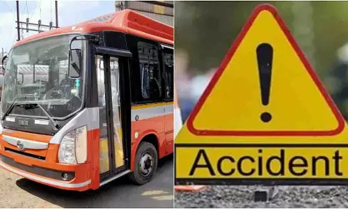 Mumbai: बेस्ट बस की चपेट में आए दो युवक, एक की मौके पर मौत Mumbai: बेस्ट बस की चपेट में आए दो युवक, एक की मौके पर मौत