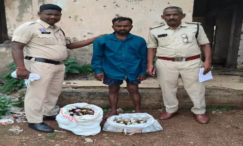 अवैध शराब कारोबार पर पुलिस की बड़ी कार्रवाई, कुख्यात बदमाश बोदु साहू गिरफ्तार