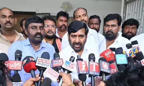 मुख्यमंत्री के शब्द किसानों को और भड़का रहे हैं: विधायक Jagadish Reddy