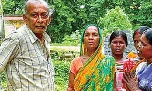 प्रमिला वाहिनी चोल के विरुद्ध प्रतिरोध का मूड बना रही प्रमिला वाहिनी चोल के विरुद्ध प्रतिरोध का मूड बना रही