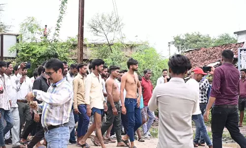 सड़क हादसे को लेकर प्रदर्शन, भीम आर्मी पदाधिकारियों सहित कई लोगो पर अपराध दर्ज
