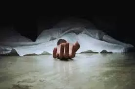 Kanpur: सांडों की लड़ाई में एक व्यक्ति की मौत Kanpur: सांडों की लड़ाई में एक व्यक्ति की मौत