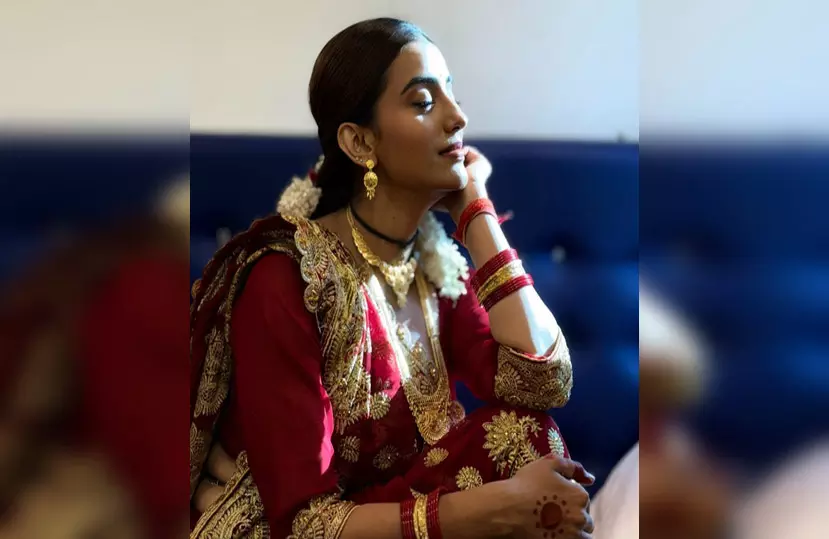 अक्षरा सिंह ने लाल जोड़े में दिखाया पारंपरिक अंदाज, फैंस बोले- बिलकुल दुल्हन लग रही हो अक्षरा सिंह ने लाल जोड़े में दिखाया पारंपरिक अंदाज, फैंस बोले- बिलकुल दुल्हन लग रही हो