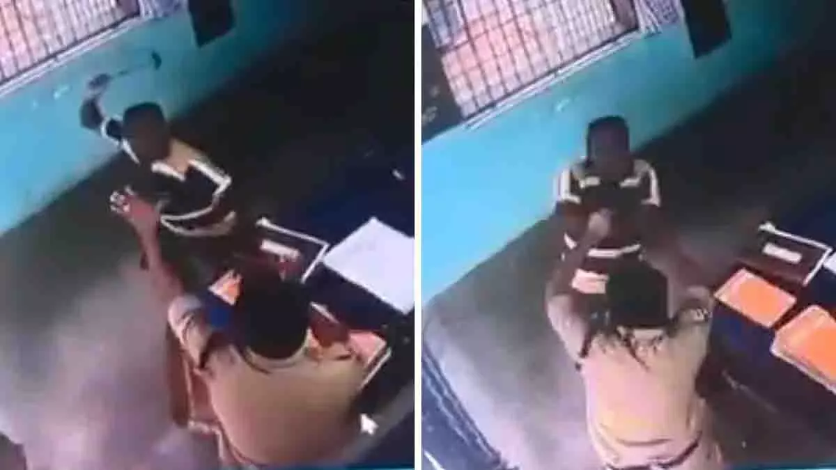 Andhra Pradesh: हेड वार्डर पर हमला कर चोडावरम जेल से दो कैदी फरार Andhra Pradesh: हेड वार्डर पर हमला कर चोडावरम जेल से दो कैदी फरार