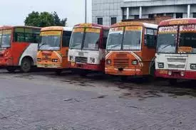 Lucknow: उत्तर प्रदेश में विकास की गाड़ी संभालेगा परिवहन विभाग Lucknow: उत्तर प्रदेश में विकास की गाड़ी संभालेगा परिवहन विभाग