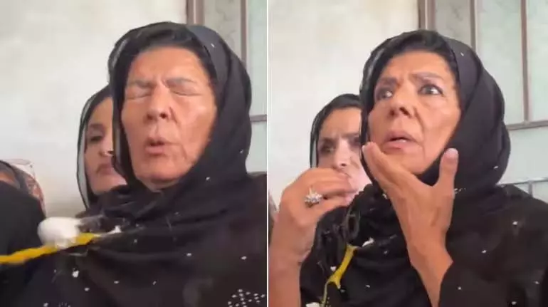 Imran Khan की बहन अलीमा खानम पर अदियाला जेल के बाहर अंडे से हमला Imran Khan की बहन अलीमा खानम पर अदियाला जेल के बाहर अंडे से हमला