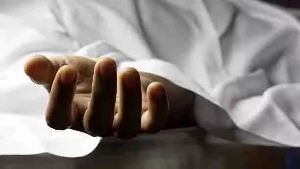 Mumbai: लालबाग में हिट-एंड-रन हादसा, दो साल के मासूम की जान गई Mumbai: लालबाग में हिट-एंड-रन हादसा, दो साल के मासूम की जान गई