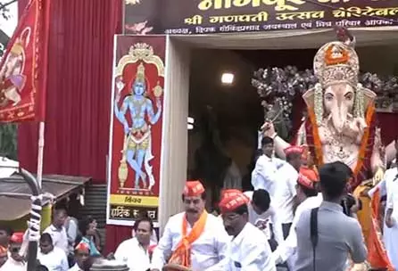 नागपुर चा राजा विसर्जन के लिए Nagpur में विसर्जन जुलूस शुरू नागपुर चा राजा विसर्जन के लिए Nagpur में विसर्जन जुलूस शुरू