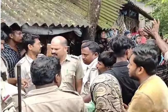 Dantna में युवक की रहस्यमयी मौत, परिजनों ने लगाया हत्या का आरोप, गांव में तनाव Dantna में युवक की रहस्यमयी मौत, परिजनों ने लगाया हत्या का आरोप, गांव में तनाव