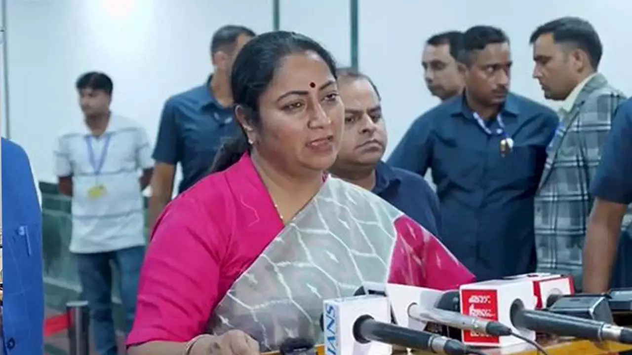 पंजाब बाढ़ राहत के लिए दिल्ली सरकार देगी 5 करोड़, 46 की मौत पंजाब बाढ़ राहत के लिए दिल्ली सरकार देगी 5 करोड़, 46 की मौत