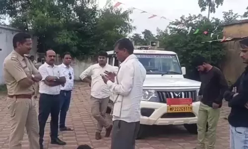 कुत्तों के हमले से किशोरी की मौत, रो-रोकर परिजनों का बुरा हाल