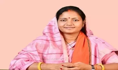 मंत्री लक्ष्मी राजवाड़े को हत्या की धमकी मिली, युवक गिरफ्तार मंत्री लक्ष्मी राजवाड़े को हत्या की धमकी मिली, युवक गिरफ्तार