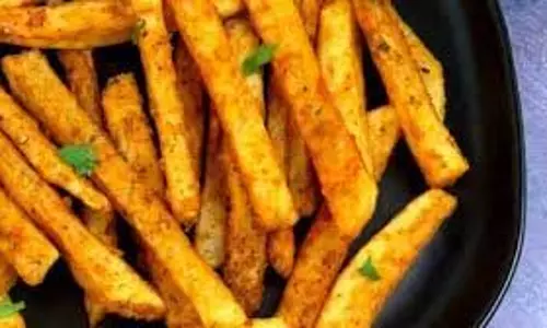 Masala French Fries: कुरकुरे स्वाद में एक मसालेदार ट्विस्ट Masala French Fries: कुरकुरे स्वाद में एक मसालेदार ट्विस्ट