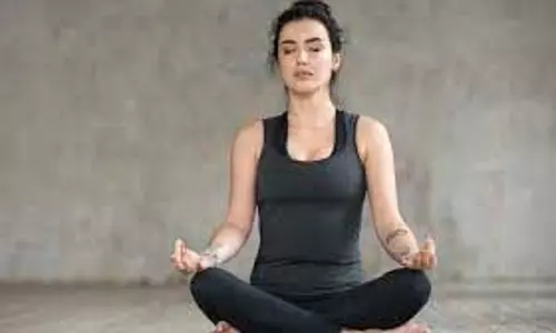 Yoga: जानिए 35 साल से ज्यादा उम्र वाले लोग रोजाना कौन से योगासन करें, एक्सपर्ट से जानें Yoga: जानिए 35 साल से ज्यादा उम्र वाले लोग रोजाना कौन से योगासन करें, एक्सपर्ट से जानें