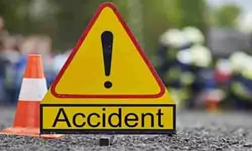 Navi Mumbai: वाशी टोल नाका पर तेज रफ्तार डंपर से हादसा, दंपत्ति की मौत