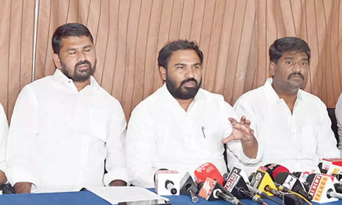 Andhra: शराब घोटाले पर सज्जला की टिप्पणी पर SAAP प्रमुख ने उन पर निशाना साधा