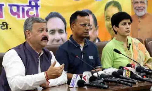 BJP ने बाढ़ कुप्रबंधन और अतिक्रमण के लिए NC-सरकार को जिम्मेदार ठहराया BJP ने बाढ़ कुप्रबंधन और अतिक्रमण के लिए NC-सरकार को जिम्मेदार ठहराया