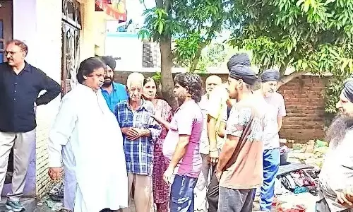 Jammu: रमन भल्ला ने बाढ़ पीड़ितों के लिए राहत कार्यों में तेजी की अपील की