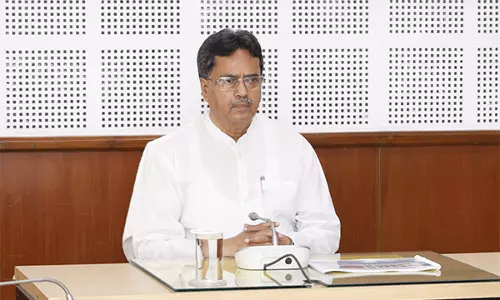 CM साहा ने दुर्गा पूजा से पहले अगरतला में यातायात सुगम बनाने के लिए उच्च स्तरीय बैठक की