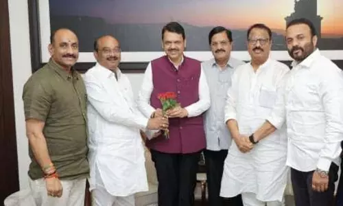 क्या CM Fadnavis से हरी झंडी मिलने के बाद अजित पवार गुट को झटका लगेगा? क्या CM Fadnavis से हरी झंडी मिलने के बाद अजित पवार गुट को झटका लगेगा?