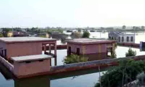 Pakistan में बारिश और बाढ़ से 907 लोगों की मौत, 1,044 घायल