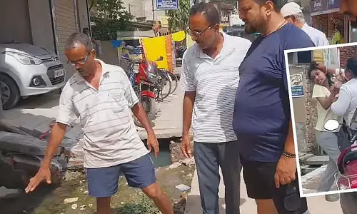 युवती से मारपीट और पुलिया विवाद के बाद पानीहाटी पार्षद चर्चा में युवती से मारपीट और पुलिया विवाद के बाद पानीहाटी पार्षद चर्चा में