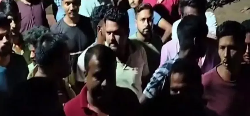 DJ की धुन में डांस कर रहा था किशोर, हार्टअटैक से मौत DJ की धुन में डांस कर रहा था किशोर, हार्टअटैक से मौत