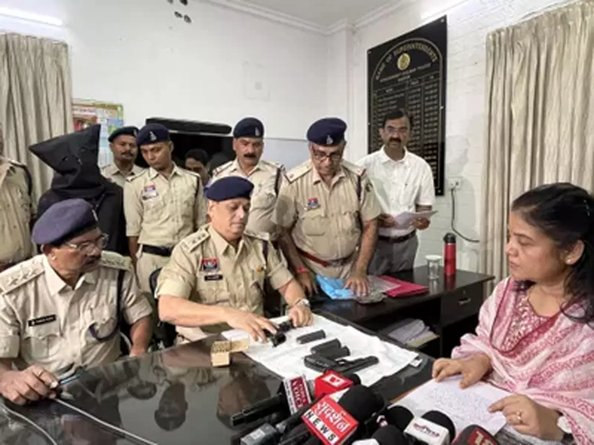 ITBP अफसर का पिस्टल चुराने वाला गिरफ्तार, रेलवे पुलिस का खुलासा ITBP अफसर का पिस्टल चुराने वाला गिरफ्तार, रेलवे पुलिस का खुलासा