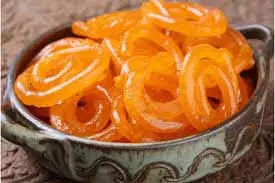 Jalebi Recipe:घर पर बनाएं कुरकुरी और स्वादिष्ट जलेबी Jalebi Recipe:घर पर बनाएं कुरकुरी और स्वादिष्ट जलेबी