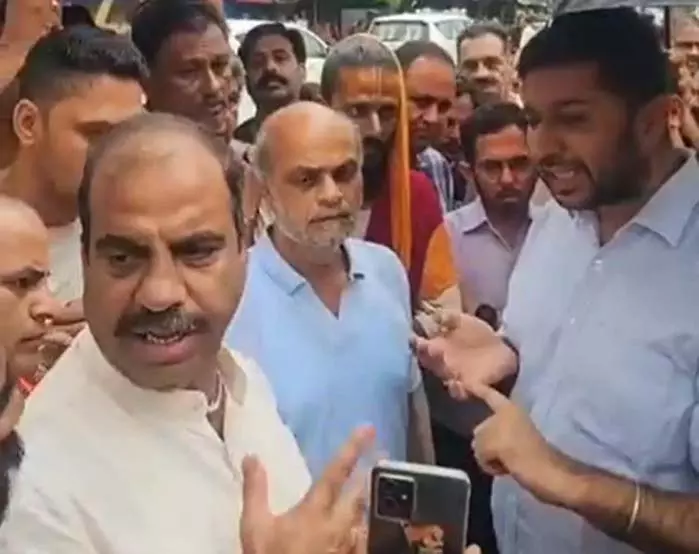 भीलवाड़ा में बारिश से जलभराव, विधायक और महापौर आमने-सामने भीलवाड़ा में बारिश से जलभराव, विधायक और महापौर आमने-सामने