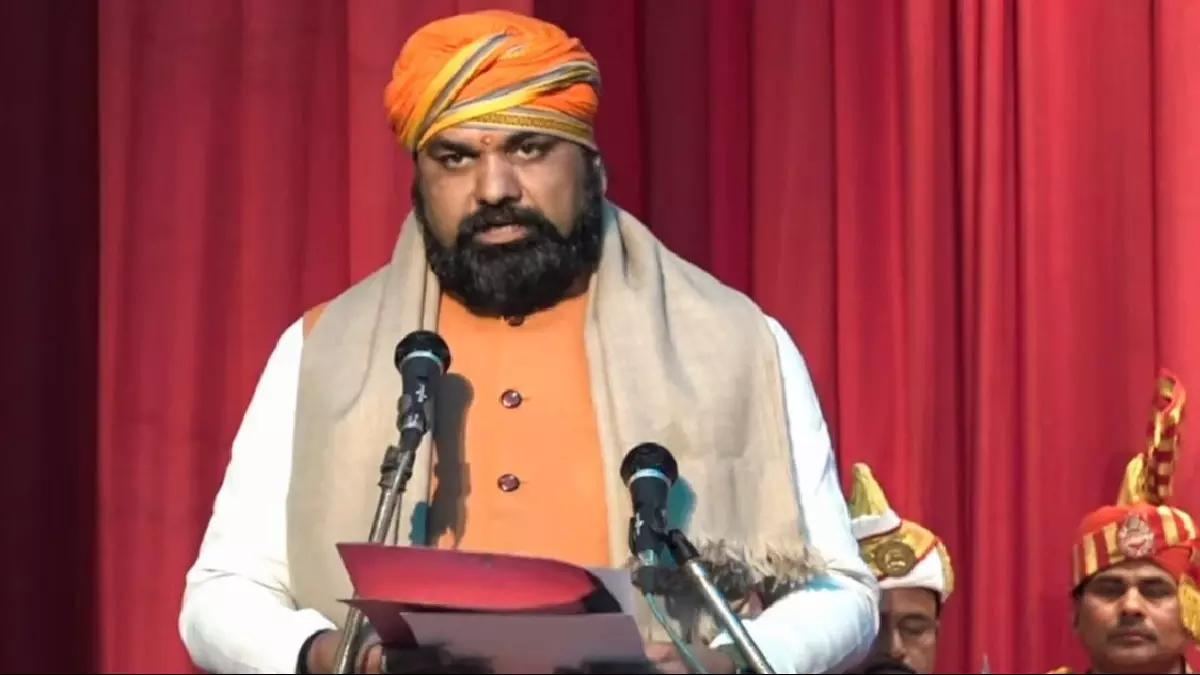 हजरतबल दरगाह में तोड़फोड़ पर Bihar के उपमुख्यमंत्री की प्रतिक्रिया हजरतबल दरगाह में तोड़फोड़ पर Bihar के उपमुख्यमंत्री की प्रतिक्रिया