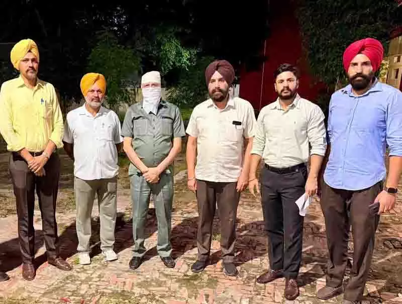VB ने रिश्वत मामले में आरोपी पूर्व आप नेता के RTI रिकॉर्ड मांगे VB ने रिश्वत मामले में आरोपी पूर्व आप नेता के RTI रिकॉर्ड मांगे