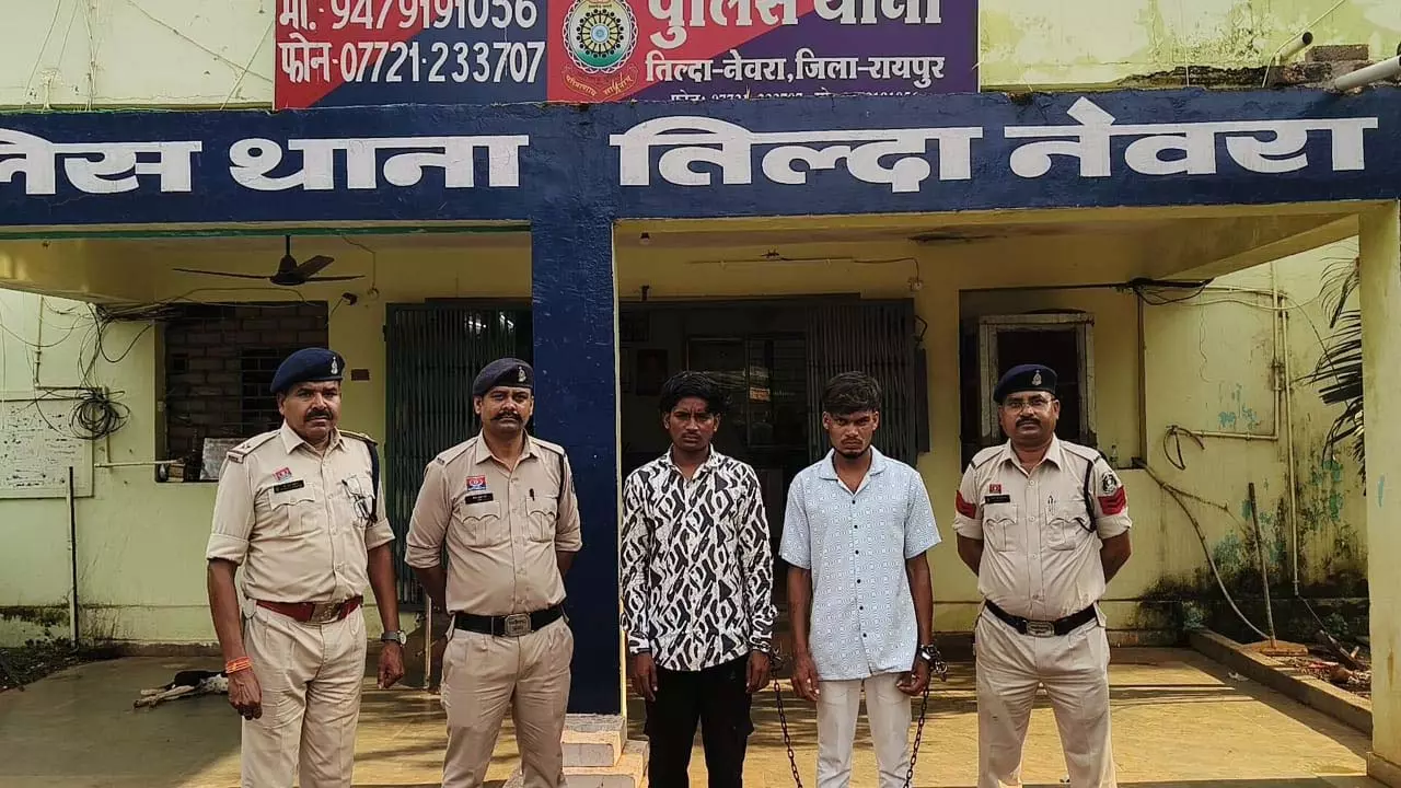मोटरसाइकिल हटाने को लेकर विवाद, युवक पर चाकू से किया वार मोटरसाइकिल हटाने को लेकर विवाद, युवक पर चाकू से किया वार
