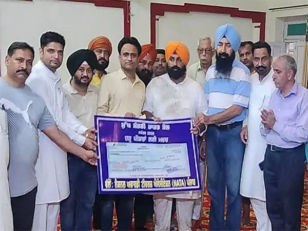 NATA पंजाब ने बाढ़ राहत कोष में 1.25 लाख रुपये दान किए NATA पंजाब ने बाढ़ राहत कोष में 1.25 लाख रुपये दान किए