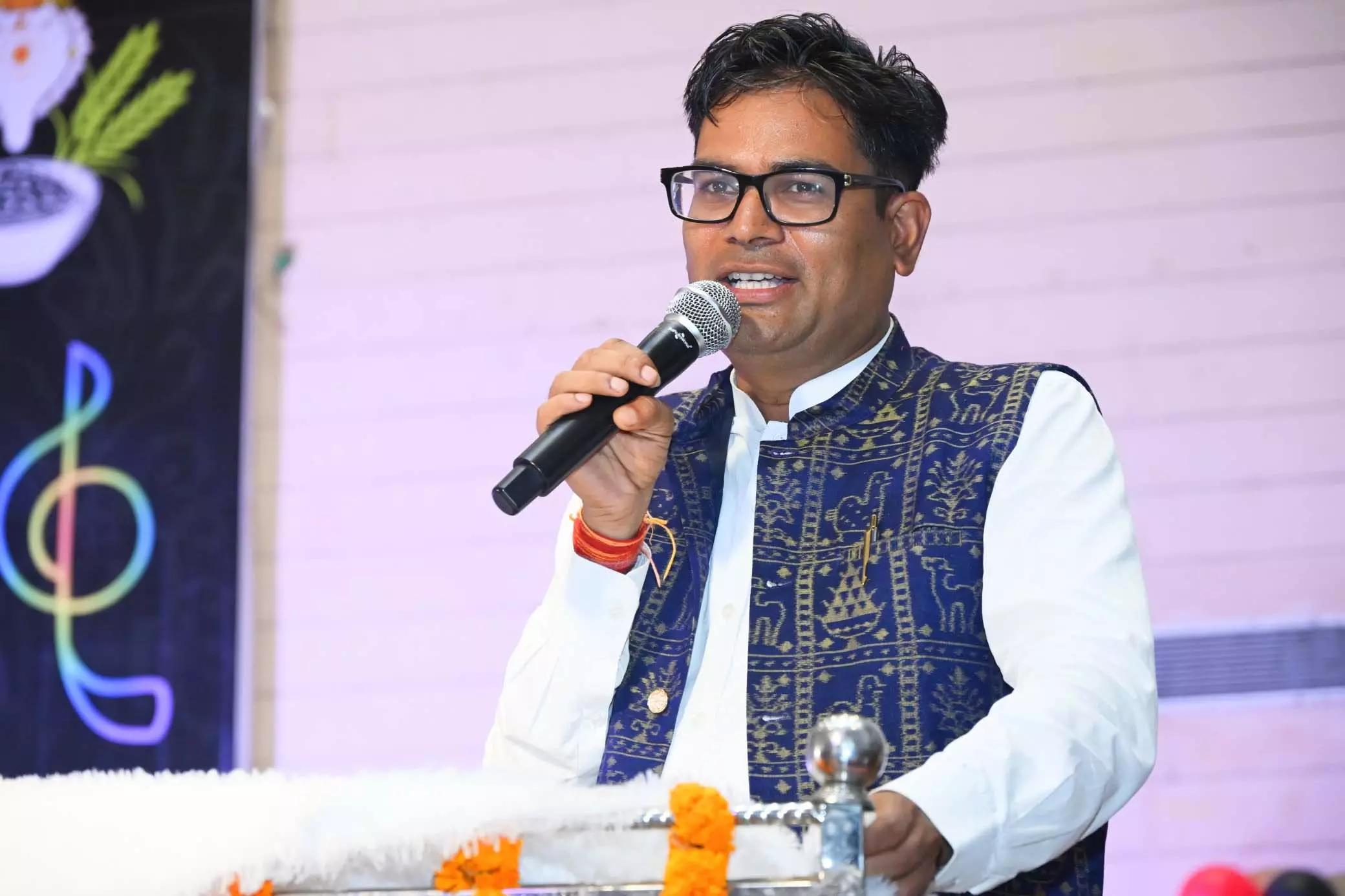 नुआखाई भेंटघाट कार्यक्रम में वित्तमंत्री ओपी चौधरी ने छात्र-छात्राओं को किया सम्मानित नुआखाई भेंटघाट कार्यक्रम में वित्तमंत्री ओपी चौधरी ने छात्र-छात्राओं को किया सम्मानित