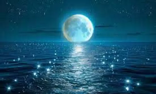 Bhadra Purnima Vrat 2025: पूर्णिमा पर ग्रहण, क्या रखा जा सकता है पूर्णिमा व्रत, जानें धर्म शास्त्रों की राय Bhadra Purnima Vrat 2025: पूर्णिमा पर ग्रहण, क्या रखा जा सकता है पूर्णिमा व्रत, जानें धर्म शास्त्रों की राय